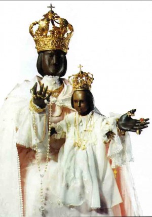 La madonna nera di di Borgo Incoronata, frazione della città di Foggia.